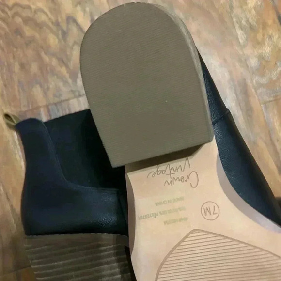 Black Ankle Boots - Picture 6 of 8